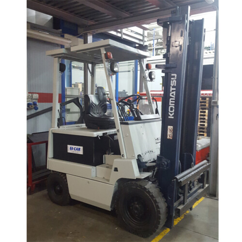 KOMATSU FB 25